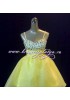 Нежно-желтое короткое расклешенное платье расшитое камнями